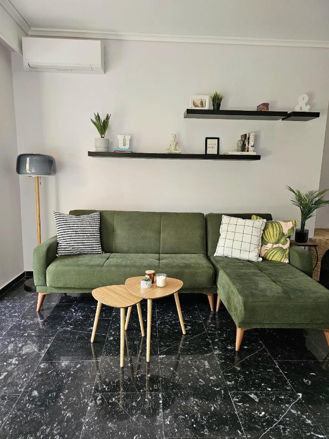 Modern Garden View Apt In Voula, Athens - Luxe ภายนอก รูปภาพ