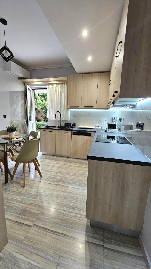Modern Garden View Apt In Voula, Athens - Luxe ภายนอก รูปภาพ